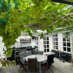 Revninge Guesthouse *